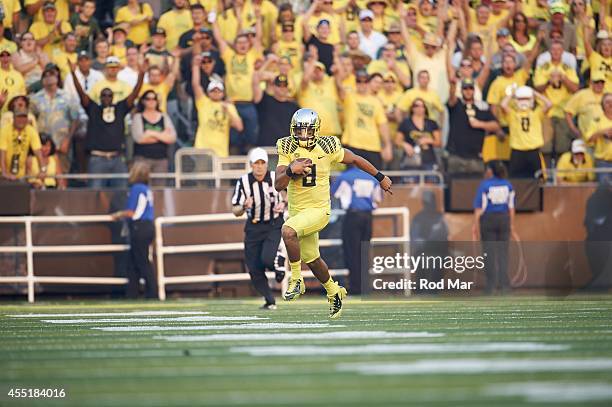 Oregon QB Marcus Mariota in action vs Michigan State at Autzen Stadium. Eugene, OR 9/6/2014 CREDIT: Rod Mar