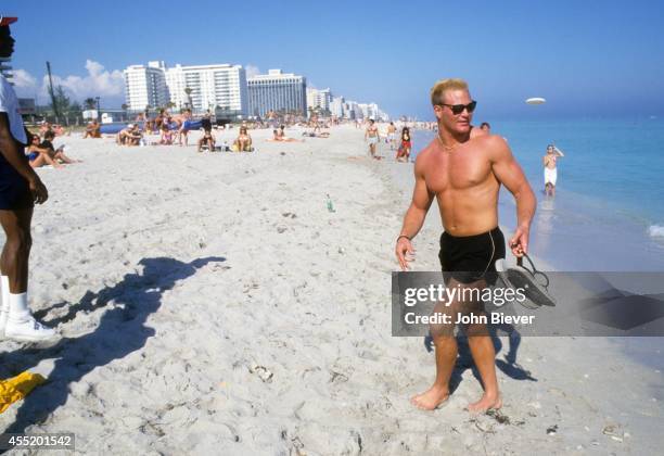 Casual portrait of Oklahoma linebacker Brian Bosworth during photo shoot on beach. Miami Beach, FL 1/2/1986 CREDIT: John Biever