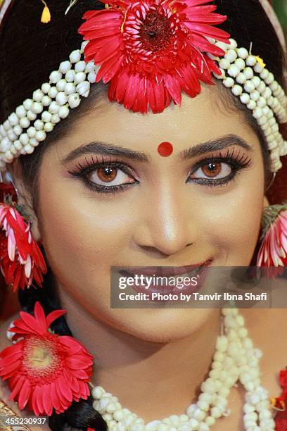 a bride - bangladeshi bride stock pictures, royalty-free photos & images