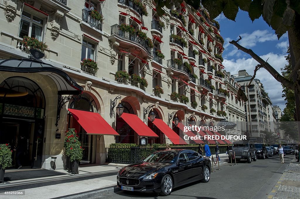 FRANCE-LUXURY- HOTEL-PLAZA-ATHENEE