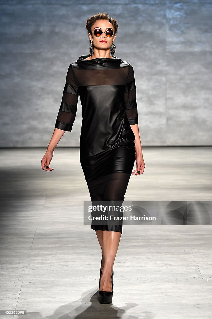 Dorin Negrau - Runway - Mercedes-Benz Fashion Week Spring 2015