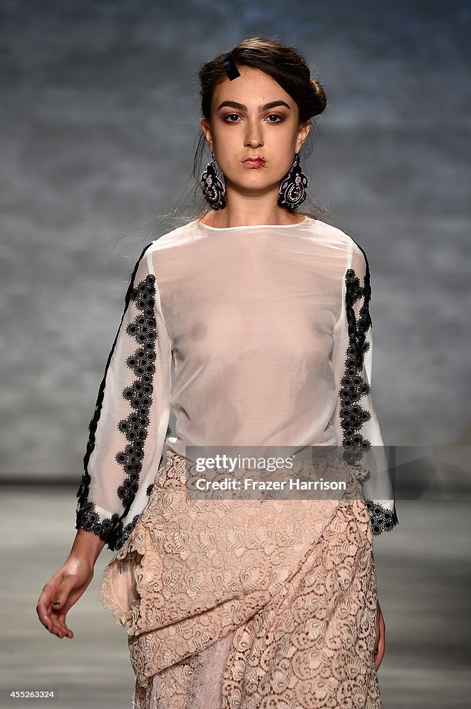 Dorin Negrau - Runway - Mercedes-Benz Fashion Week Spring 2015