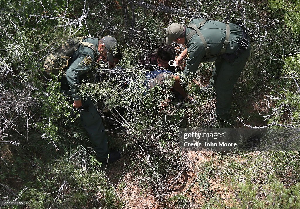 U.S. Agents Patrol Mexico Texas Border
