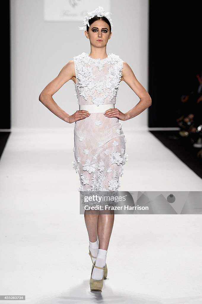 Art Hearts Fashion Presented By AIDS Healthcare Foundation - Runway - Mercedes-Benz Fashion Week Spring 2015