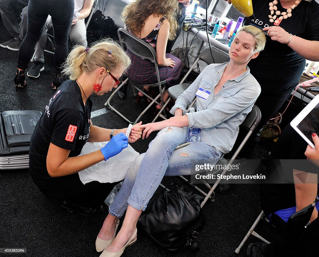 Art Hearts Fashion Presented By AIDS Healthcare Foundation - Backstage - Mercedes-Benz Fashion Week Spring 2015