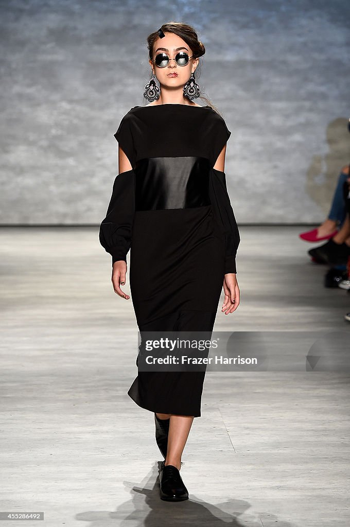 Dorin Negrau - Runway - Mercedes-Benz Fashion Week Spring 2015