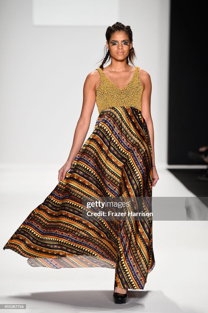 Art Hearts Fashion Presented By AIDS Healthcare Foundation - Runway - Mercedes-Benz Fashion Week Spring 2015