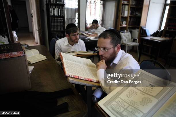 Talmud Study 149 Talmud Torah Stock Photos, High-Res Pictures, and Images - Getty Images