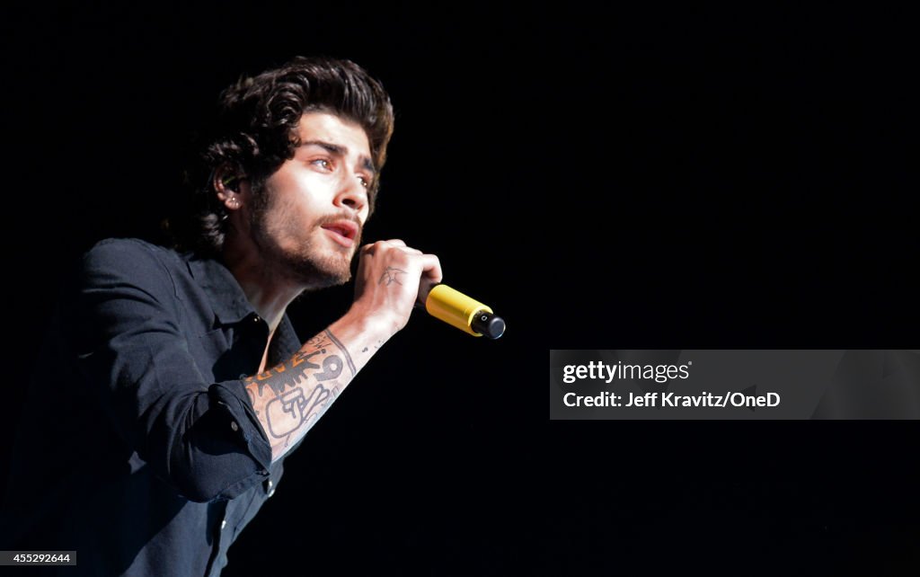 One Direction "Where We Are" Tour - Pasadena