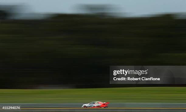 Warren Luff drives the Holden Racing Team Holden during practice ahead of the Sandown 500, which is round ten of the V8 Supercar Championship Series...