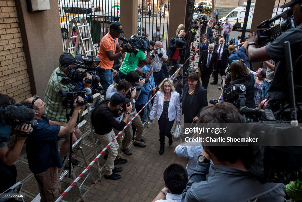 Oscar Pistorius Is Cleared Of Murdering Girlfriend Reeva Steenkamp