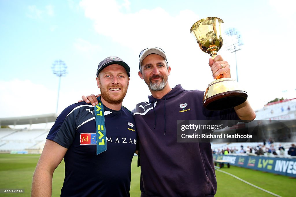 Nottinghamshire v Yorkshire - LV County Championship