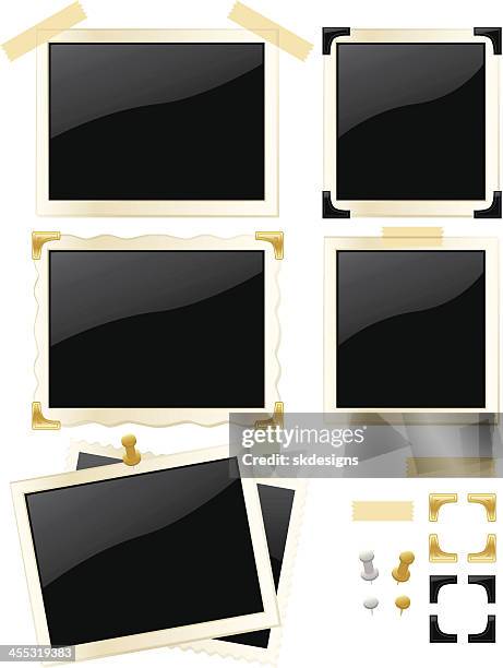 stockillustraties, clipart, cartoons en iconen met old, stained 3x5 or 4x6 photo frames set - verweerd fotografische effect