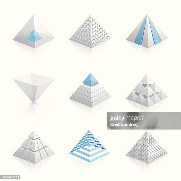 ilustraciones, imágenes clip art, dibujos animados e iconos de stock de pirámides-serie 3d - pirámide