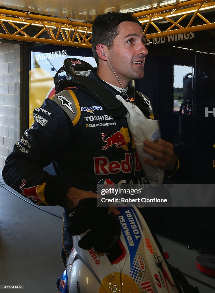 Sandown 500 - V8 Supercars: Qualifying