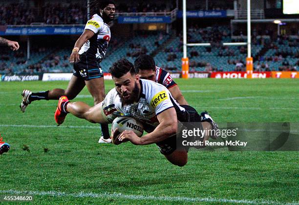 Josh Mansour of the Panthers scores a try during the NRL 1st Qualifying Final match between the Sydney Roosters and the Penrith Panthers at Allianz...