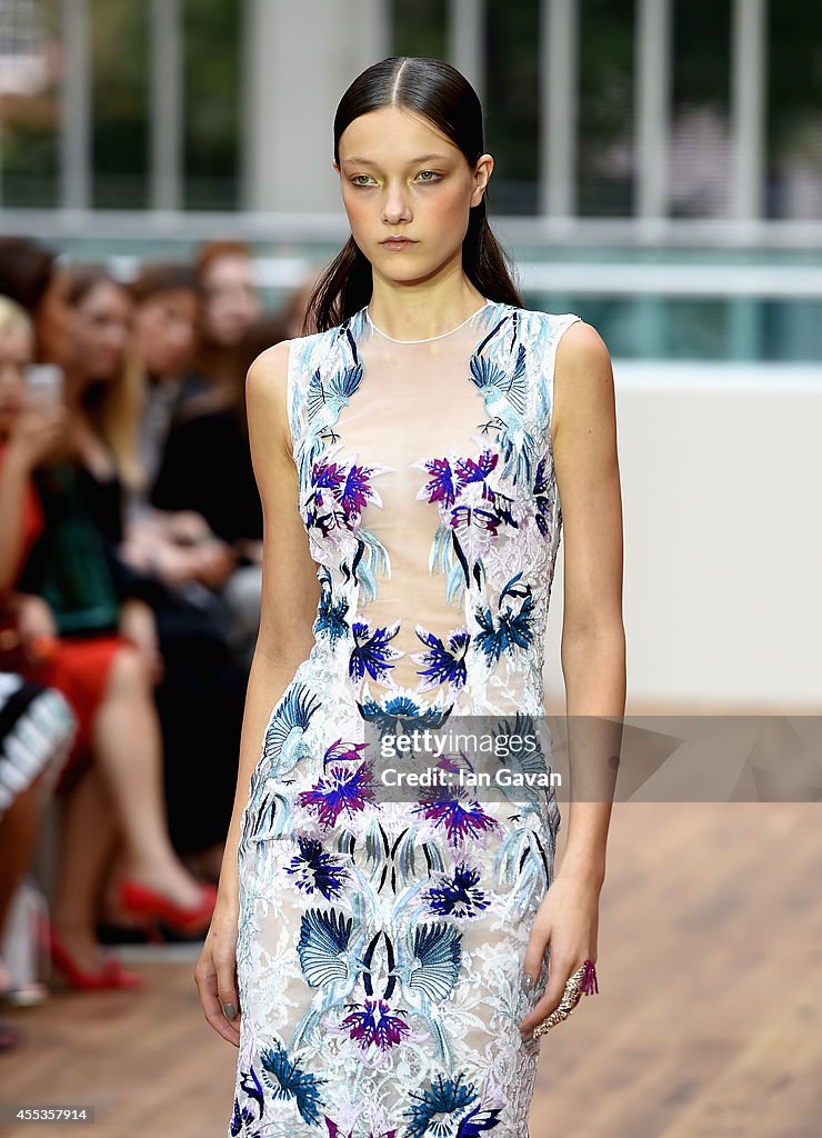 Julien Macdonald: Runway - London Fashion Week SS15