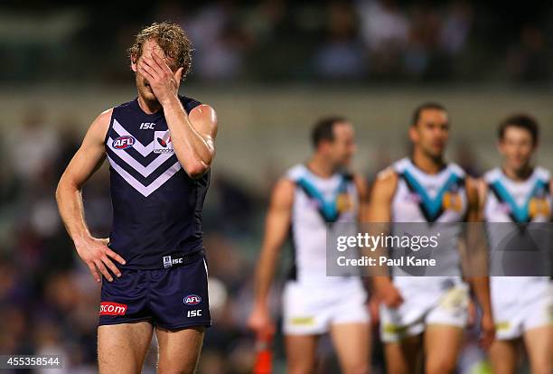 David Mundy of the Dockers looks on dejected after losing the AFL 1st Semi Final match between the Fremantle Dockers and the Port Adelaide Power at...