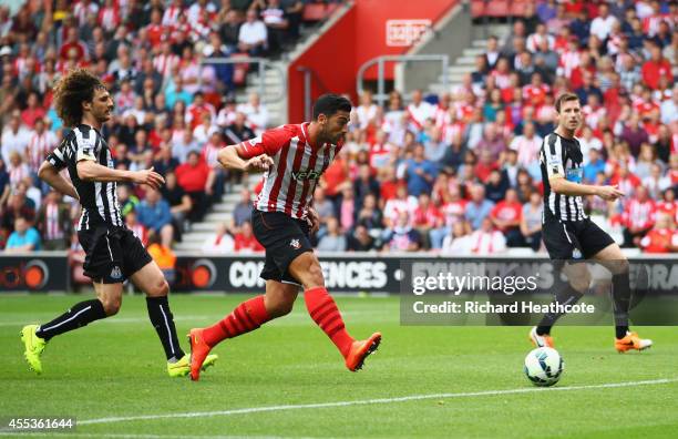 Graziano Pelle of Southampton scores their second goal during the Barclays Premier League match between Southampton and Newcastle United at St Mary's...