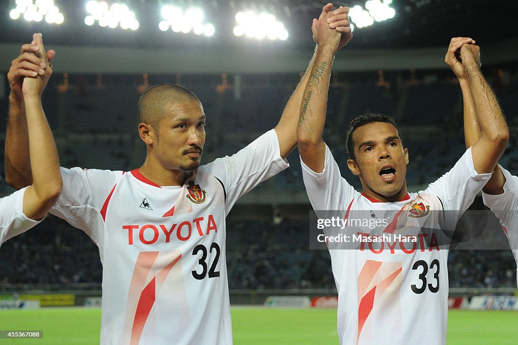 Yokohama F.Marinos v Nagoya Grampus - J.League 2014