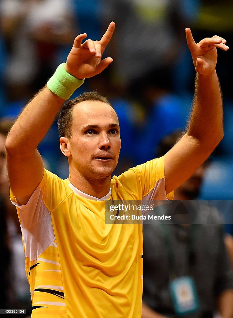 Spain v Brazil - Davis Cup World Group Play-Offs: Day 2