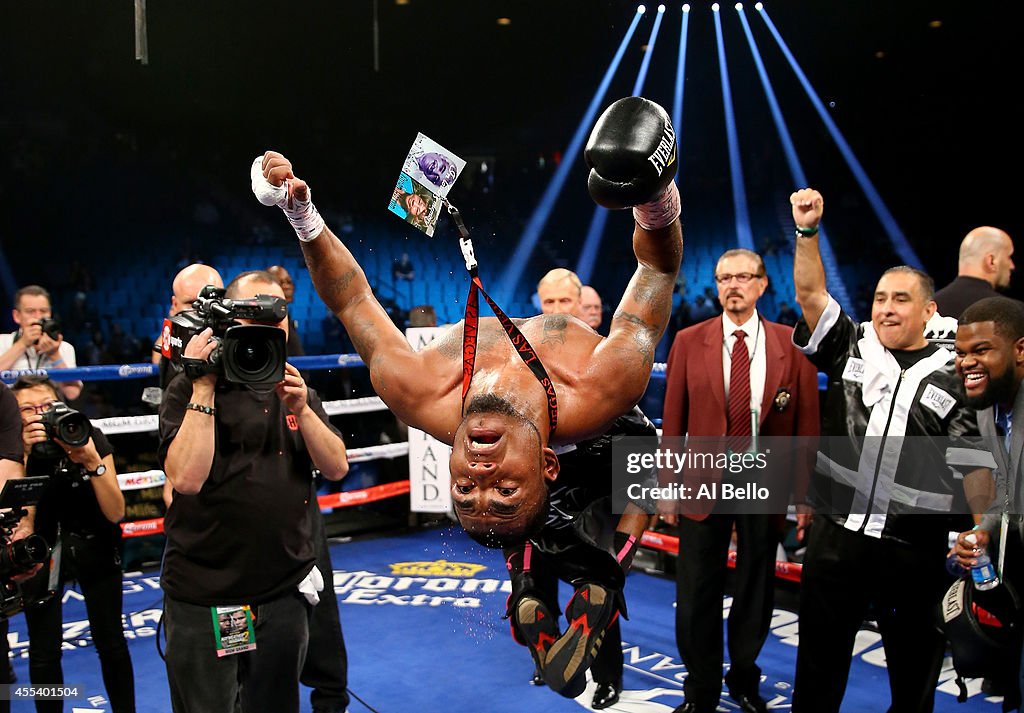 Alfredo Angulo v James De la Rosa