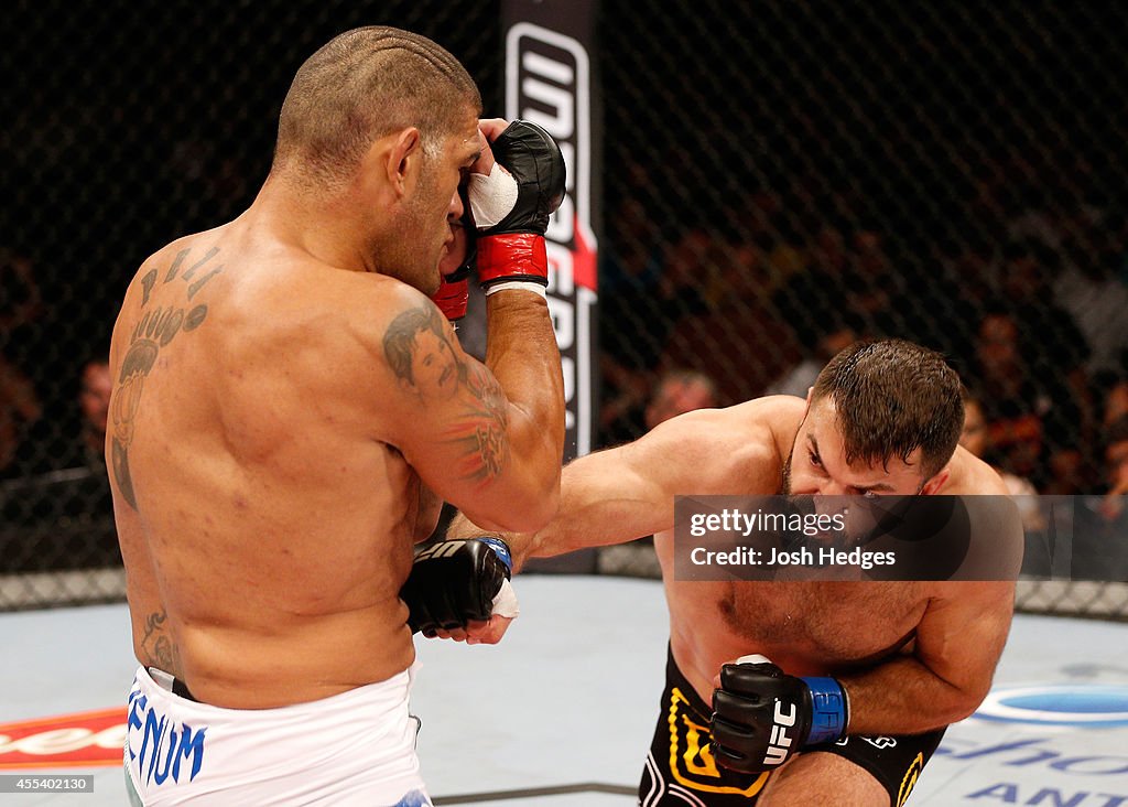 UFC Fight Night: Bigfoot v Arlovski