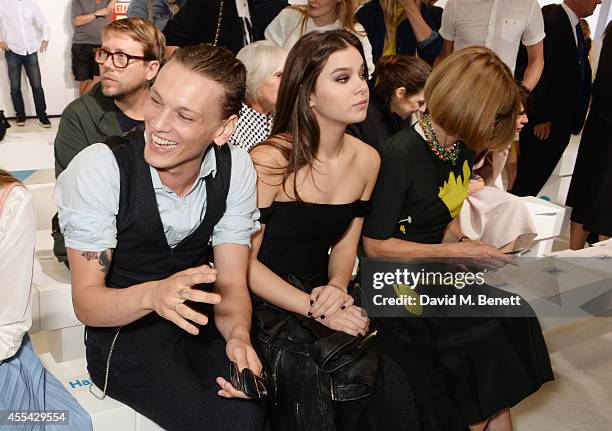 Anna Bower Photos and Premium High Res Pictures - Getty Images