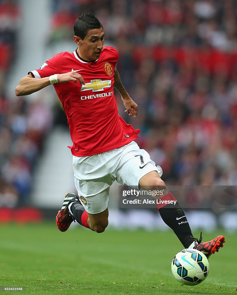 Manchester United v Queens Park Rangers - Premier League