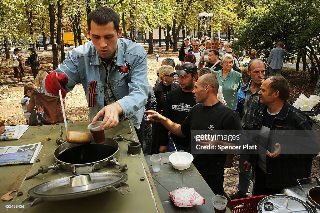 Pro-Russian Separatists Control Eastern Ukraine City Of Lugansk