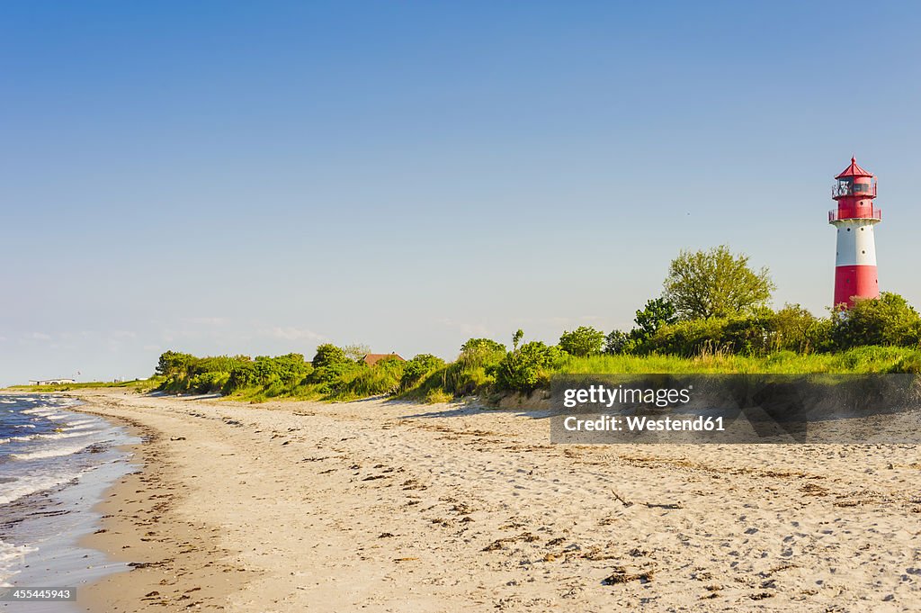 Germany, Schleswig Holstein, View of lighthouse at beach
