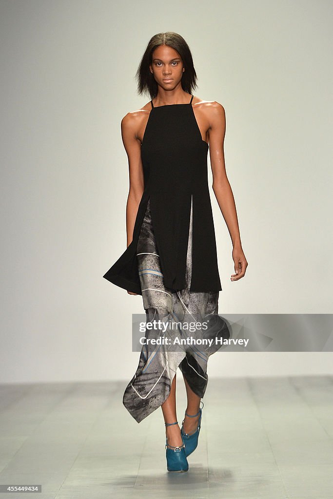 Marios Schwab: Runway - London Fashion Week SS15