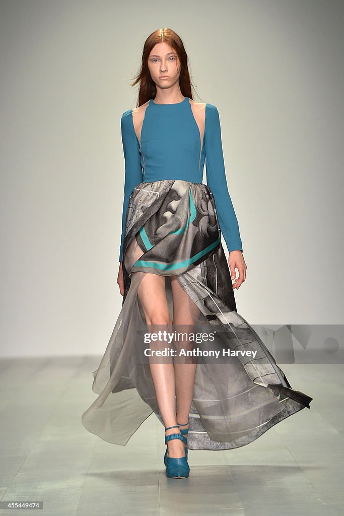Marios Schwab: Runway - London Fashion Week SS15