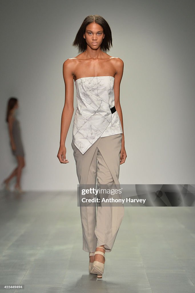 Marios Schwab: Runway - London Fashion Week SS15