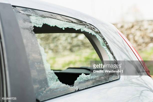 germany, bavaria, accident damaged car - breaking window stockfoto's en -beelden