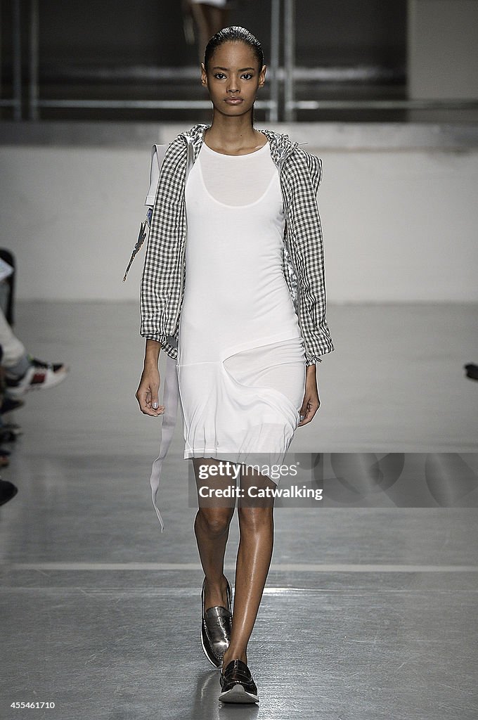 Richard Nicoll - Runway RTW - Spring 2015 - London Fashion Week