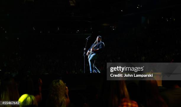 Lee Brice performs at Barclays Center on September 14, 2014 in the Brooklyn borough of New York City.