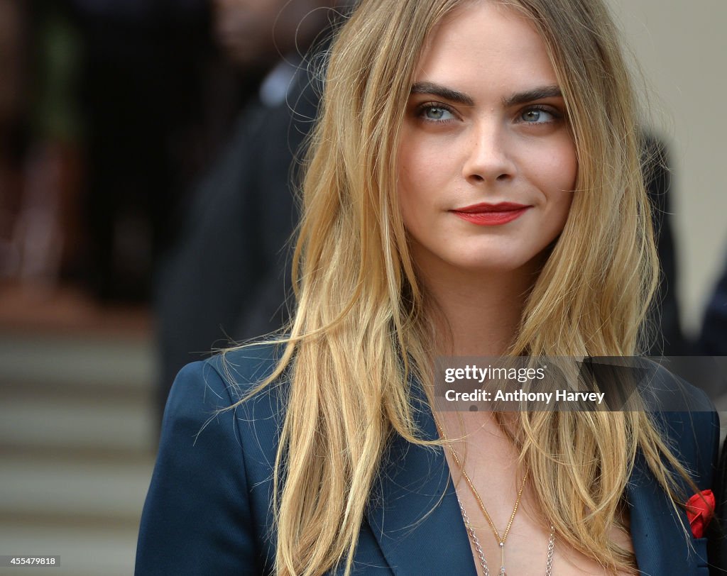 Burberry Prorsum: Arrivals - London Fashion Week SS15