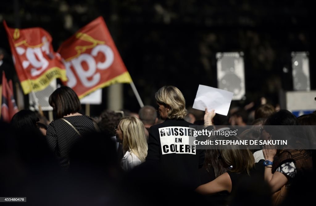 FRANCE-BAILIFFS-PROTEST