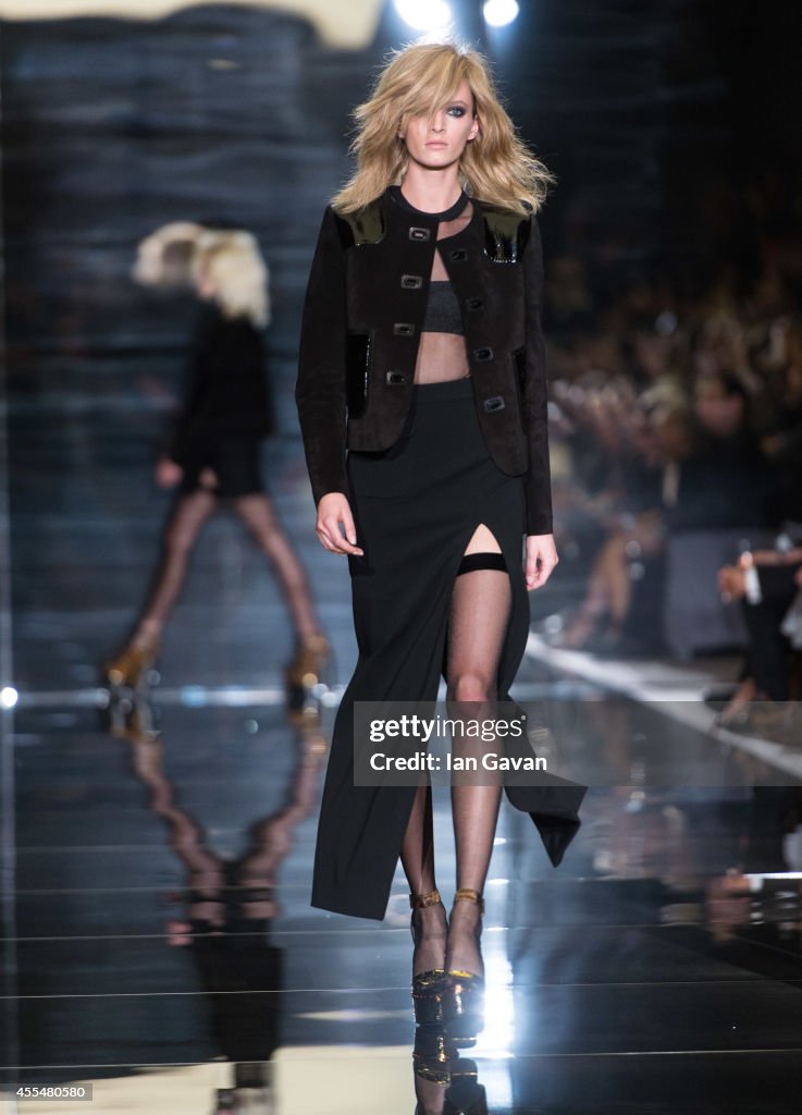 TOM FORD: Runway - London Fashion Week SS15