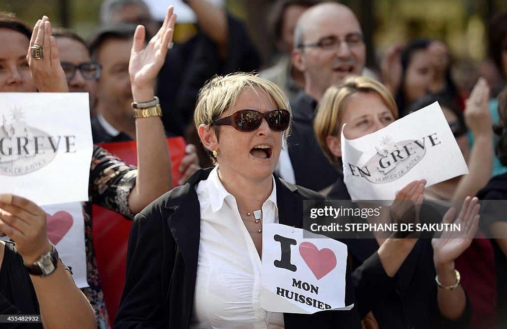 FRANCE-BAILIFFS-PROTEST