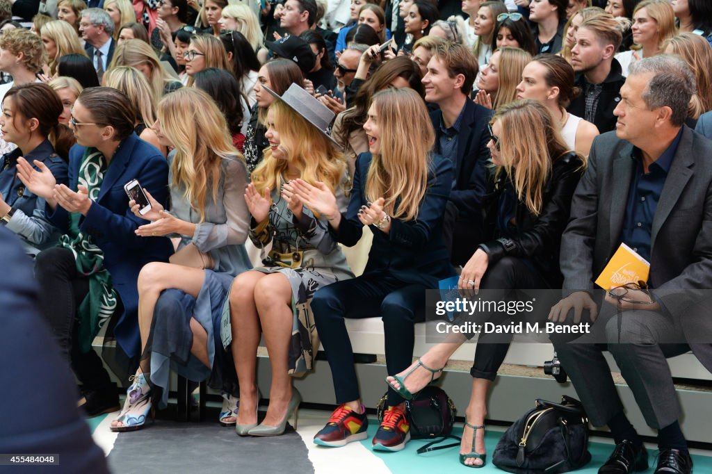 Burberry Womenswear SS15 - Front Row & Show