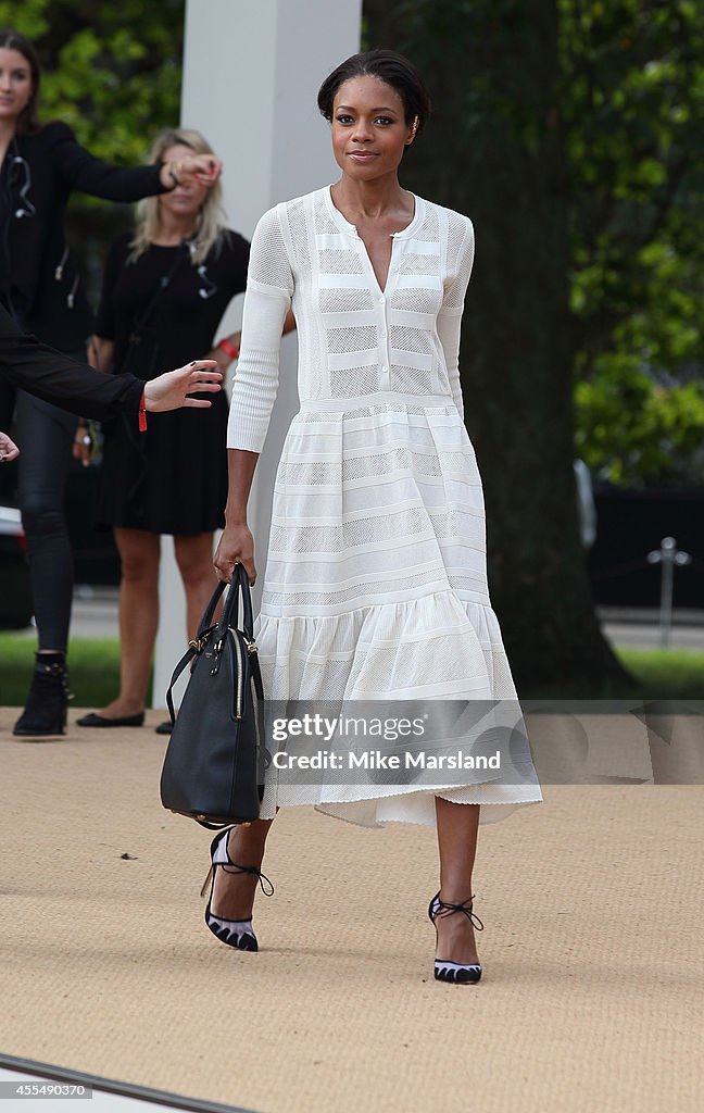 Burberry Prorsum: Arrivals - London Fashion Week SS15