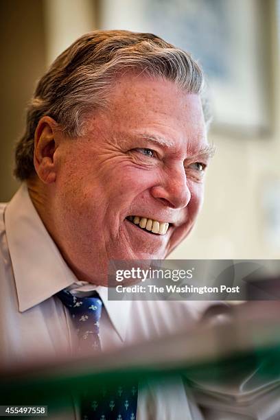 Thomas Bogs Office Lobby Chair Photos and Premium High Res Pictures - Getty Images