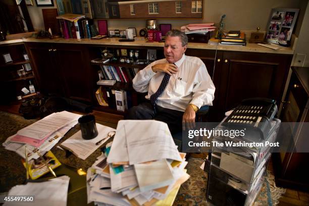 Thomas Bogs Office Lobby Chair Photos and Premium High Res Pictures - Getty Images