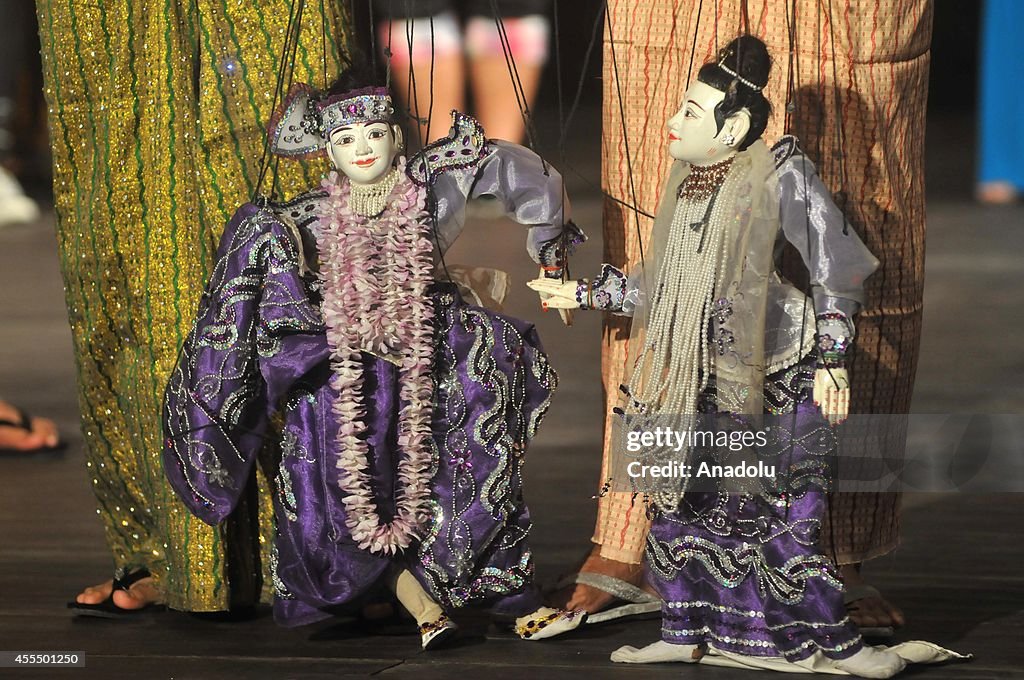 Puppet Performance in Surakarta