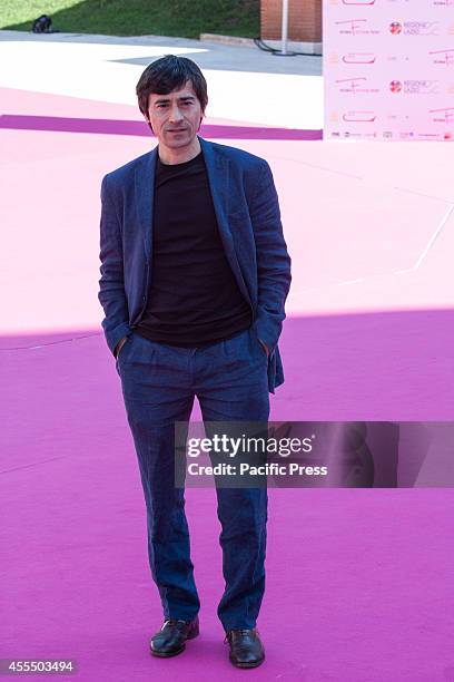 Luigi Lo Cascio on the Pink Carpet. He was attending the convention "Piccolo grande schermo" on the interdependence between film and fiction.