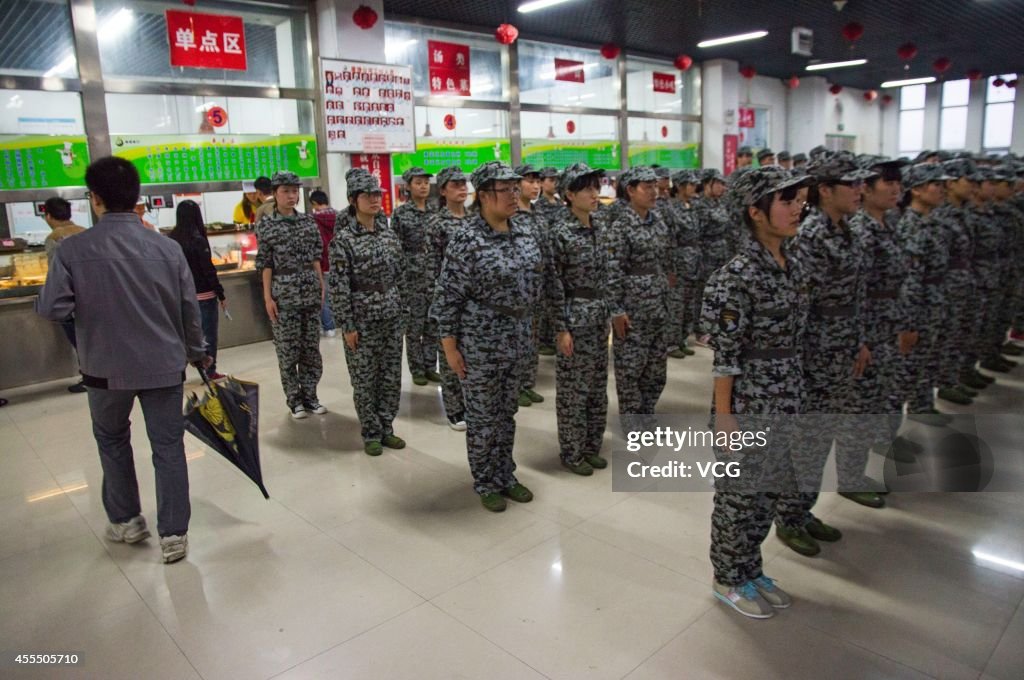 Military Training For Freshmen Gets Held At Dining Hall In Zhengzhou