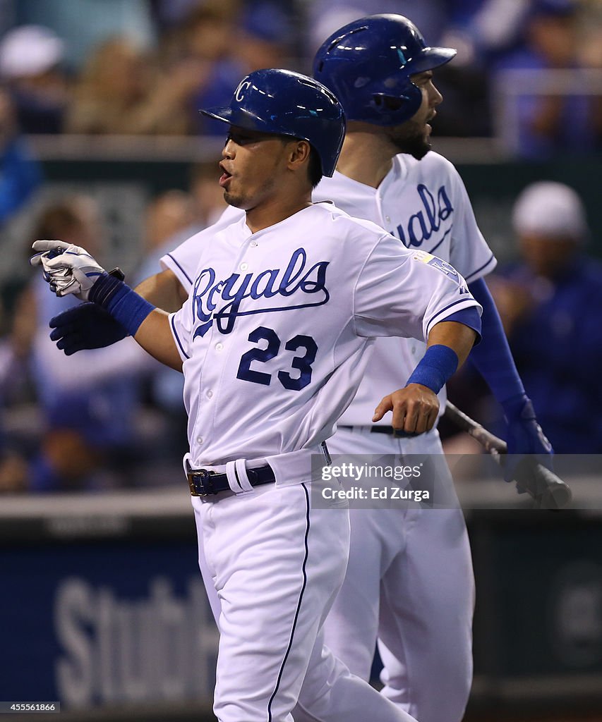 Chicago White Sox v Kansas City Royals