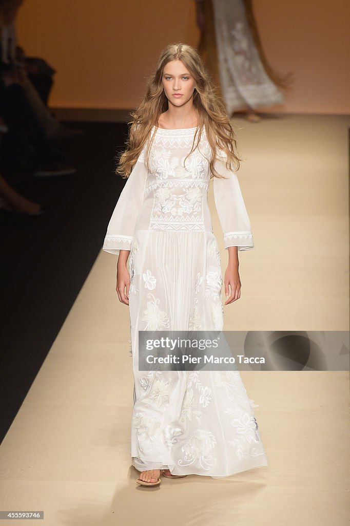 Alberta Ferretti - Runway - Milan Fashion Week Womenswear Spring/Summer 2015